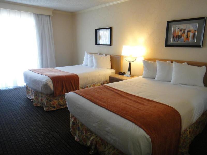 Los Prados Hotel San Mateo Ngoại thất bức ảnh