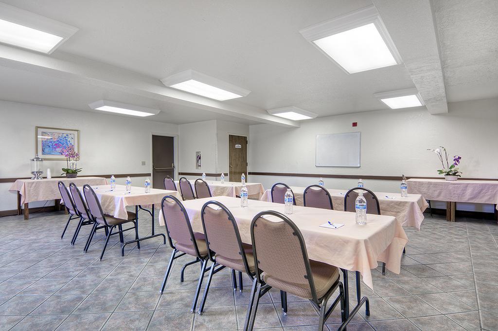 Los Prados Hotel San Mateo Ngoại thất bức ảnh